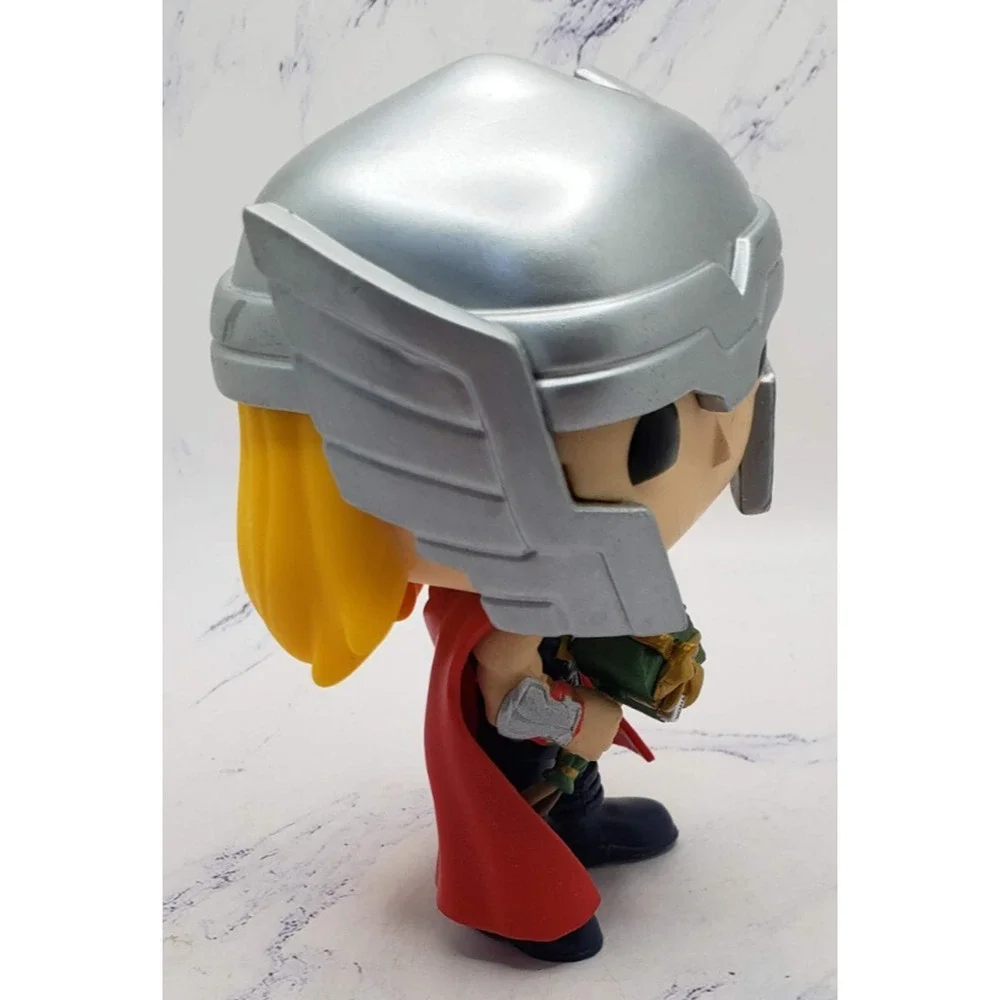 Funko POP! Marvel Christmas Holiday THOR #535